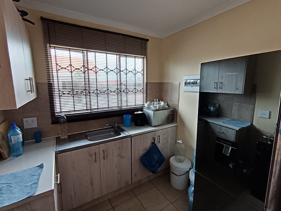 2 Bedroom Property for Sale in Freedom Park North West